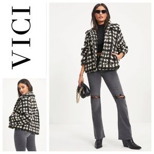NWT VICI Coziness All Day Pocketed Teddy Jacket Sz: XL